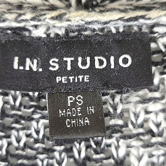 I.N. STUDIO Black and White Diamond Knit Open Front Cardigan Size PS - Picture 2 of 6